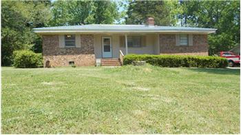  234 Pineland Avenue, Clayton, NC