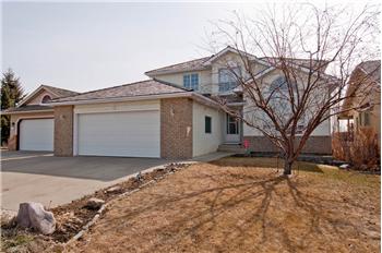  13 Lakeside Greens Close, Chestermere, AB