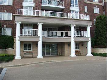  7091 West Touhy Avenue 404, Niles, IL