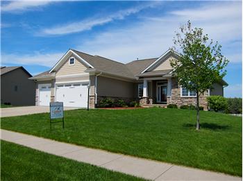 460  Carlyle Dr, North Liberty, IA