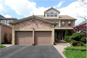  27 Balsdon Crescent, Whitby, ON