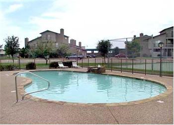  1225 East Pleasant Run Road 1504, Desoto, TX