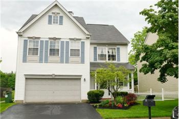  40 Cartier Drive, Franklin Park, NJ