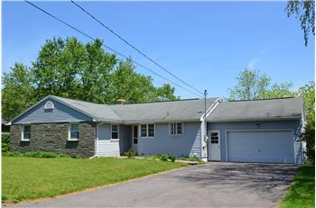  102 Dunlap DDrive, Dewitt, NY