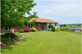  71 Hardwicke Drive, Syracuse, NY