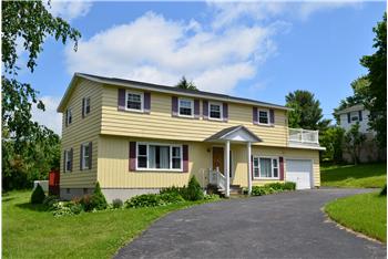  4940 Creatwood Lane, Syracuse, NY