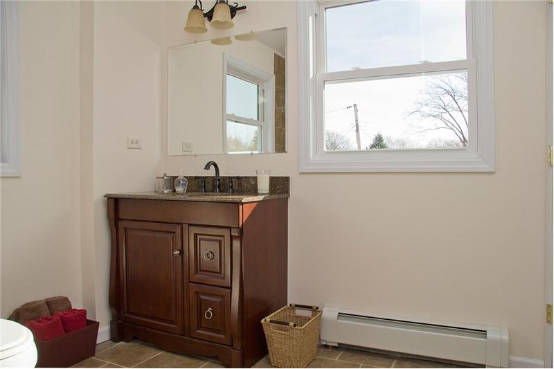 2nd Floor Bath