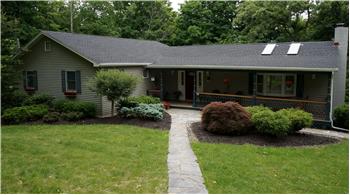  40 Pocono Ridge Road, Brookfield, CT