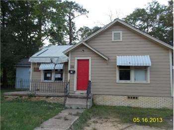 208 East Barrett Street, Tyler, TX